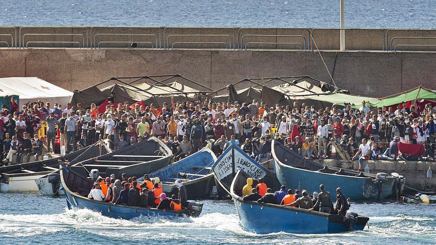 Náufragos de un mismo mundo a la deriva