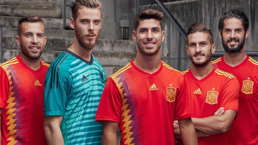 ENCUESTA: ¿Te gusta la nueva camiseta de la selección española para el Mundial de Rusia?