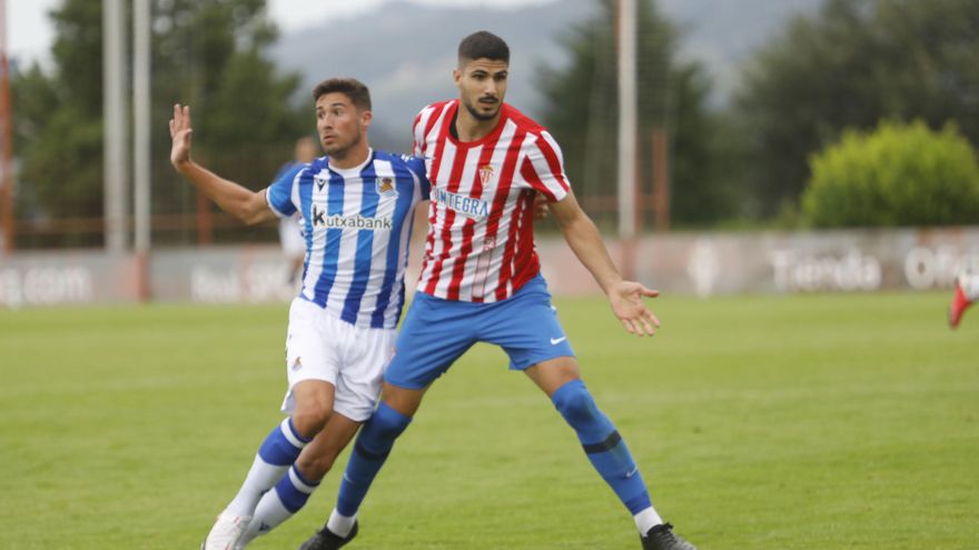 El Sporting cae derrotado 0-2 en el primer test serio de la pretemporada, frente a la Real Sociedad B