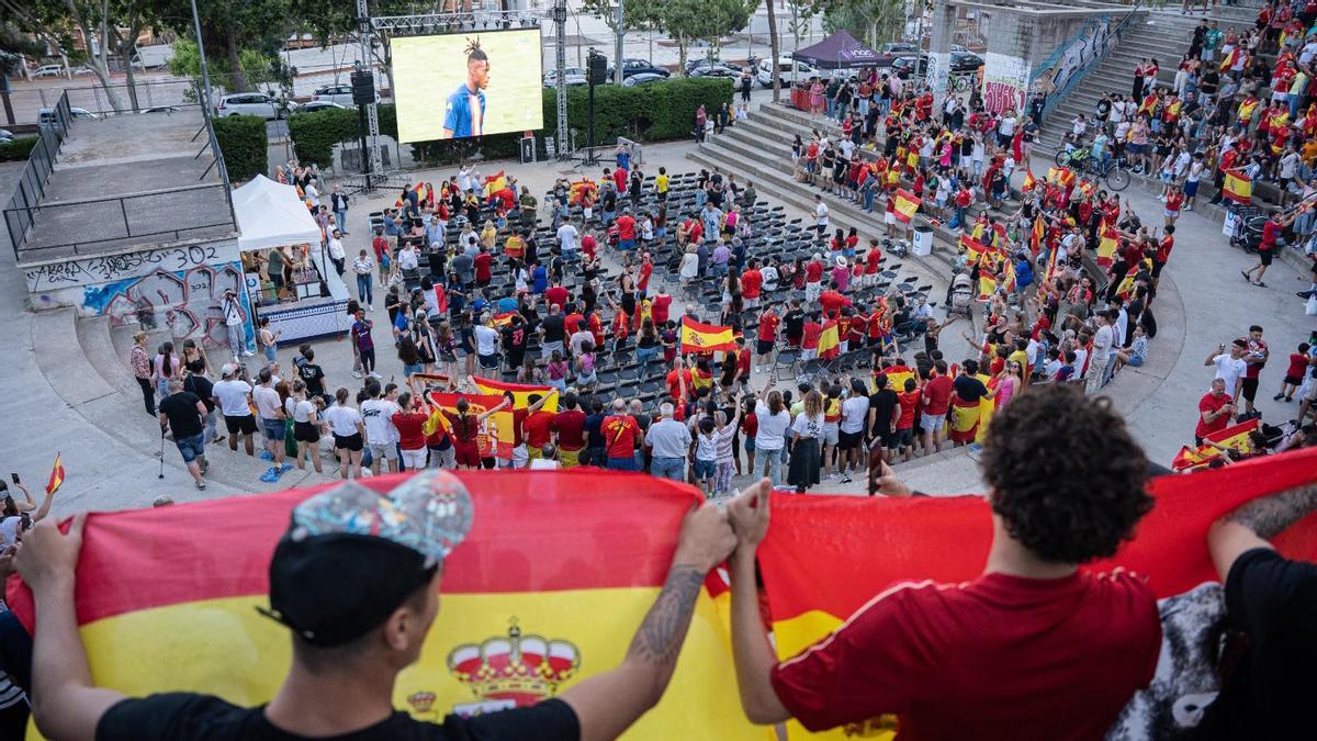 Pantalla gigante en Badalona para seguir el España-Francia