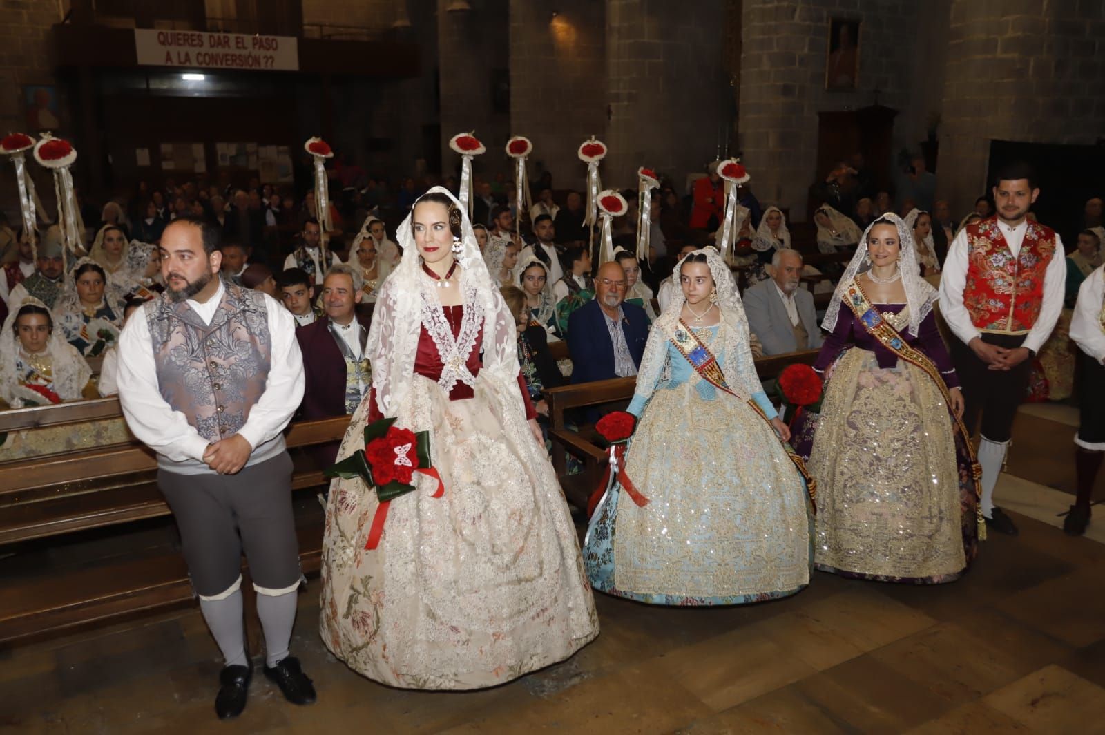 La ministra de Ciencia e Innovación, Diana Morant, participa en la Ofrenda de Gandia