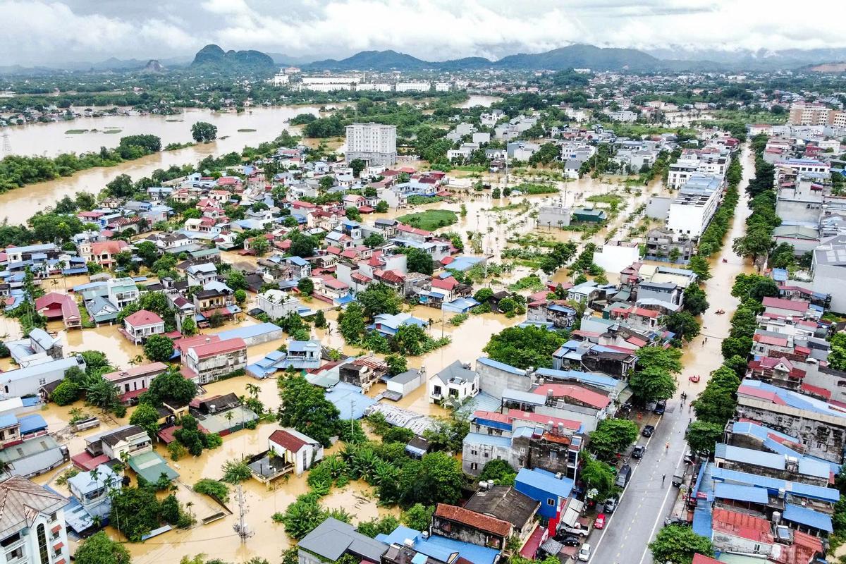 El tifón Yagi deja casi 100 muertos en Vietnam