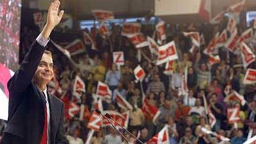 Zapatero pide una mayoría más amplia en marzo ante la estrategia de obstrucción del PP