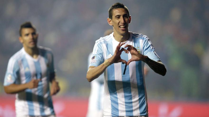 El PSG ha fichado al delantero argentino Di María.