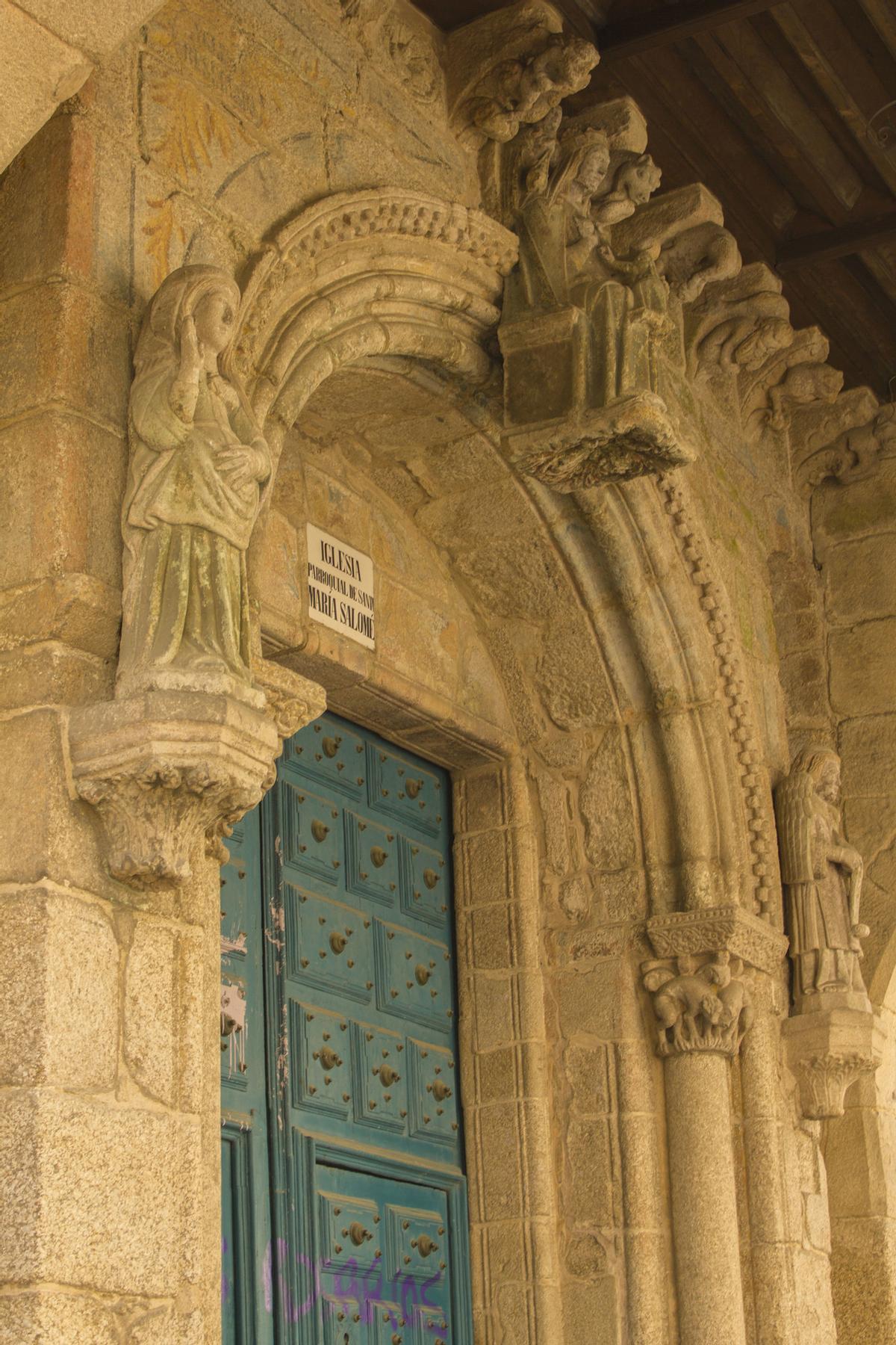 Las tres esculturas de la Iglesia de de Santa María Salomé