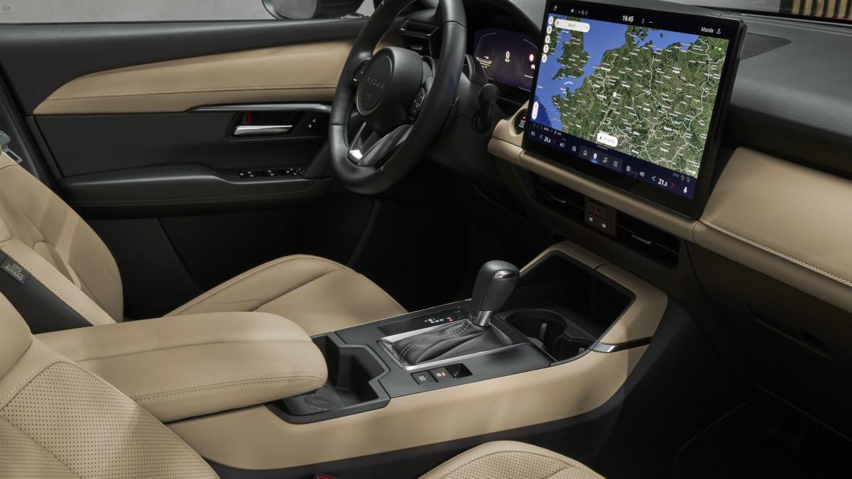 Mazda CX-5'in yeni teknolojik iç mekanı