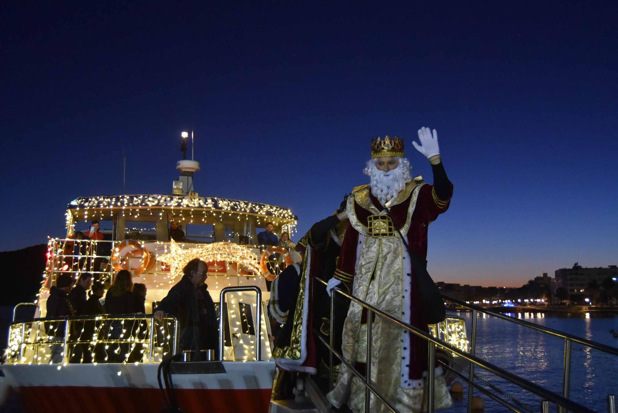 Mira aquí la galería de fotos completa de los Reyes Magos en Santa Eulària