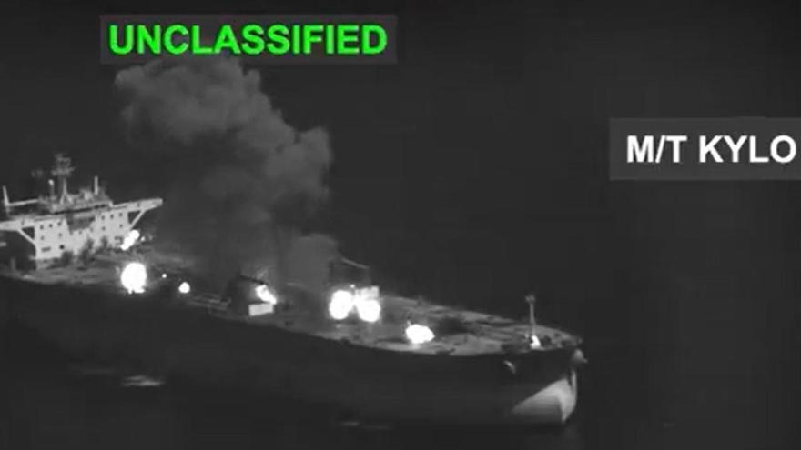 Vereinigte Staaten greifen drei iranische Öltanker als Vergeltung für Raketenbeschuss auf zwei Kriegsschiffe an