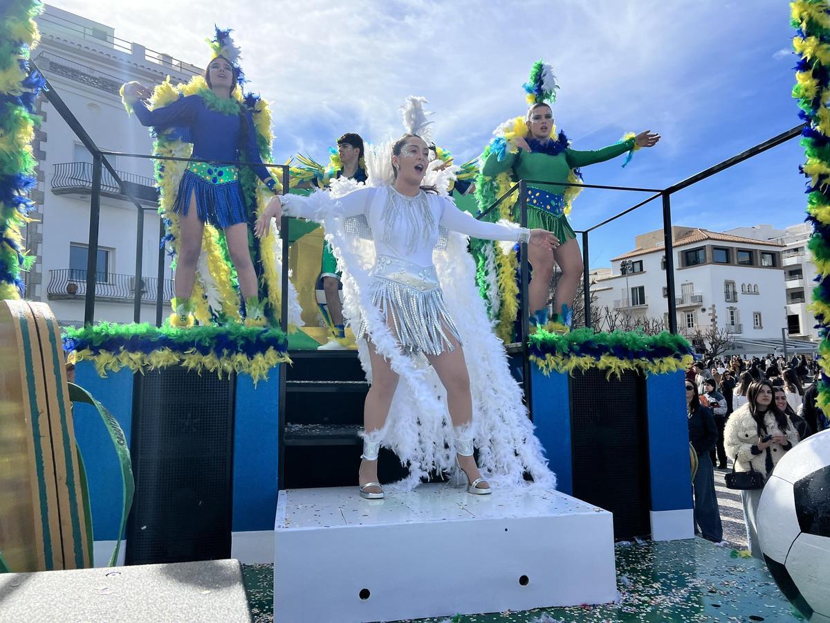 Les imatges de la rua del Carnaval de l'Escala