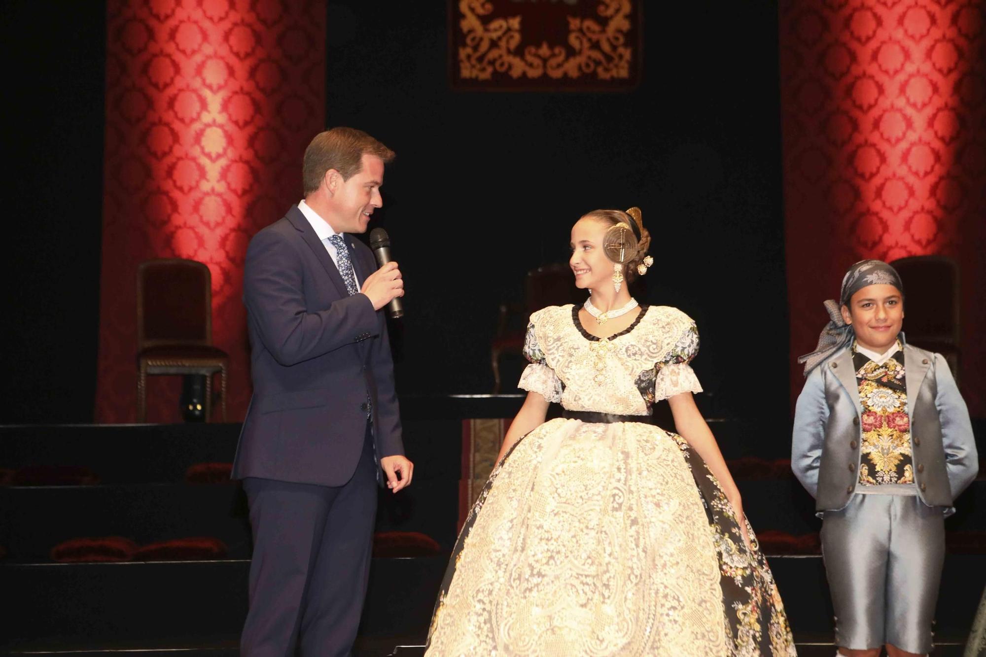 Así fueron las presentaciones de las falleras mayores de Xàtiva