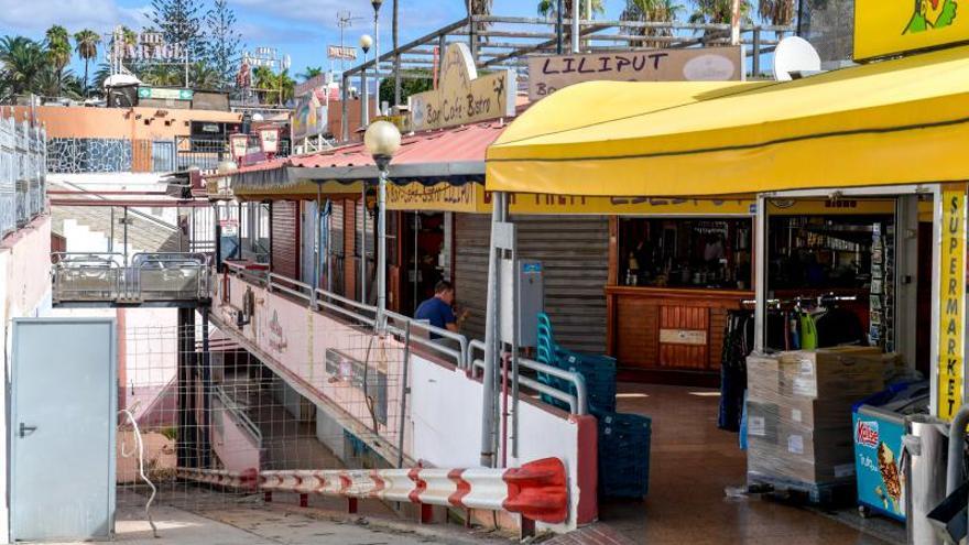 Estado de abandono de los centros comerciales y de ocio del Sur