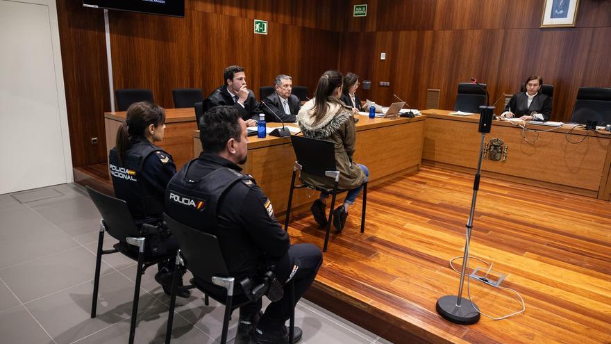 La Fiscalía retira la prisión permanente revisable a la madre que asfixió a su bebé en Zaragoza