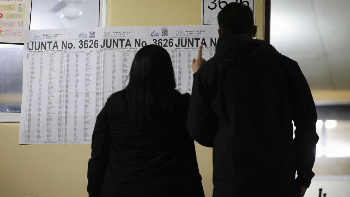Costa Rica elige nuevo presidente en elecciones marcadas por la inseguridad y el narcotráfico
