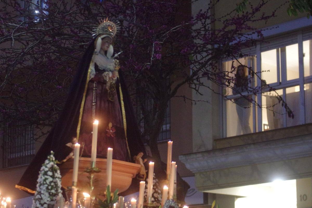 Dulce Resignación: procesión en La Trinidad