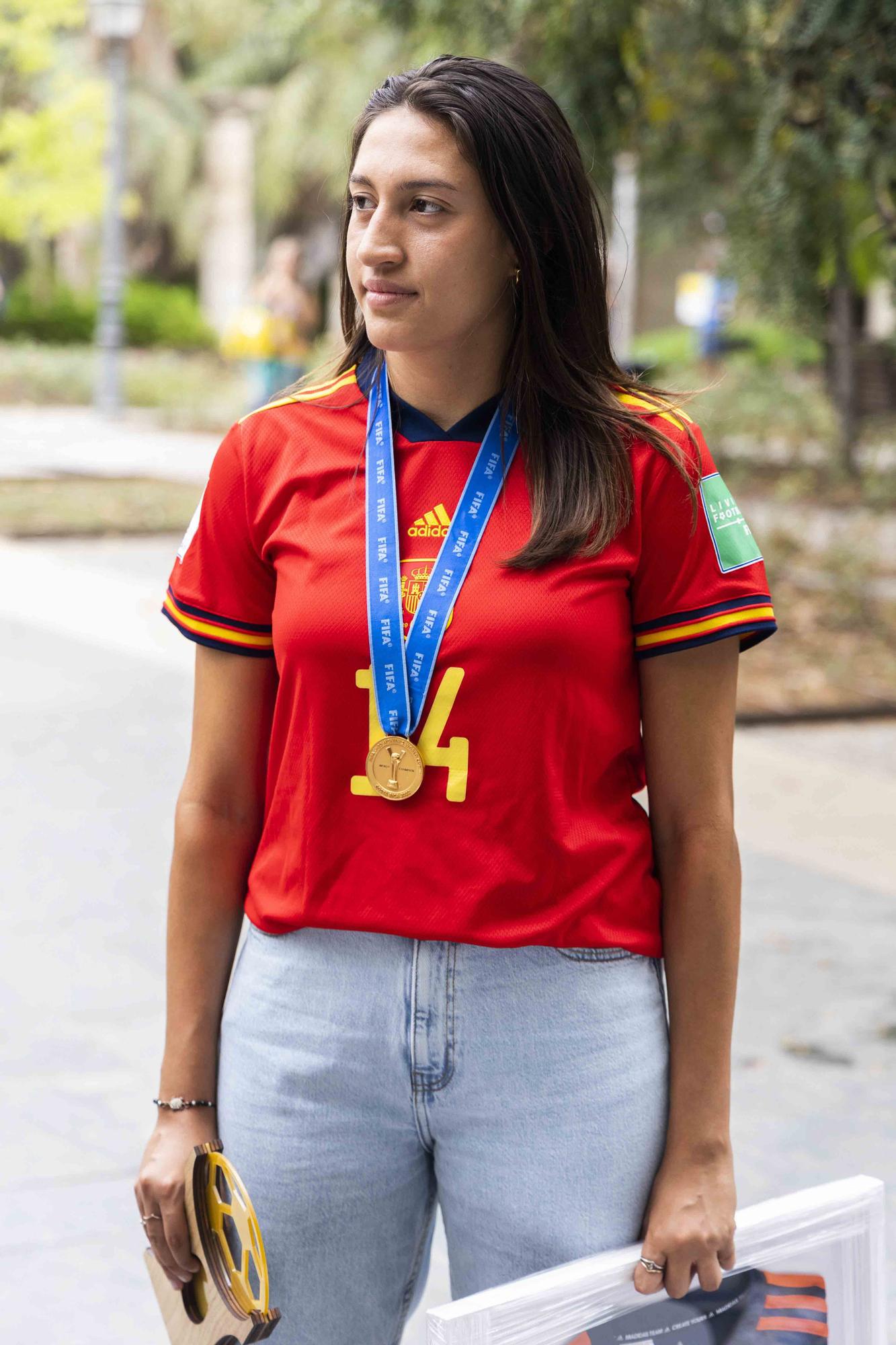 Homenaje a las valencianas campeonas del mundo sub20 de fútbol