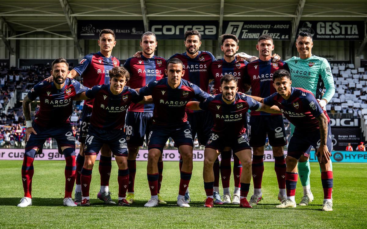 El once inicial del Levante UD frente al Burgos
