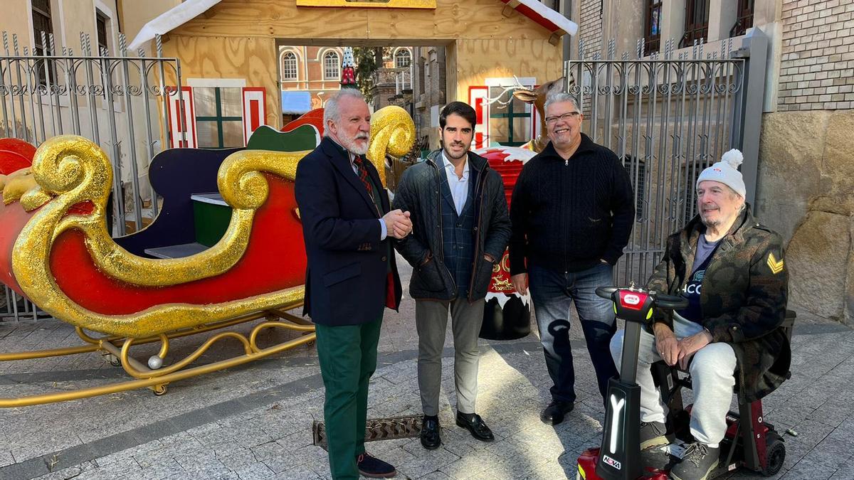 Presentación de la llegada de Papá Noel a Murcia, esta mañana.