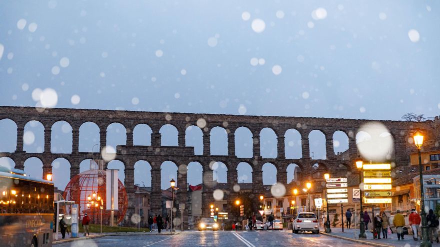 La primera nevada de la temporada en Castilla y León, en imágenes