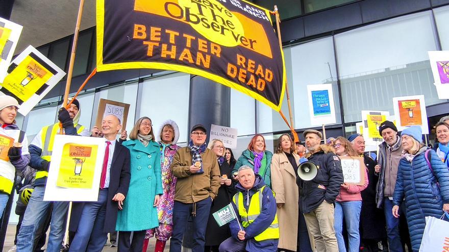 Los periodistas de ‘The Guardian’ inician su primera huelga en más de 50 años en contra de la venta de su semanario