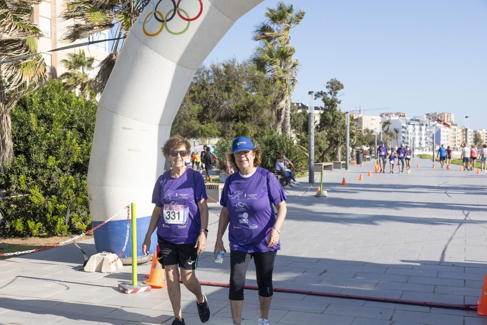 Así fue en imágenes una nueva edición de la carrera solidaria de AFA Torrevieja
