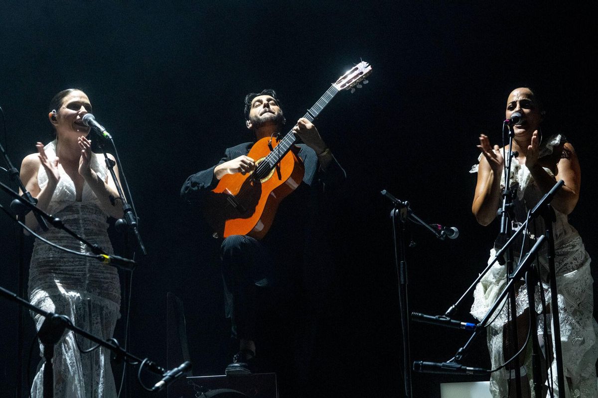Yerai Cortés y su guitarra, en la última jornada del Sónar. Yerai Cortés y su guitarra, en la última jornada del Sónar.