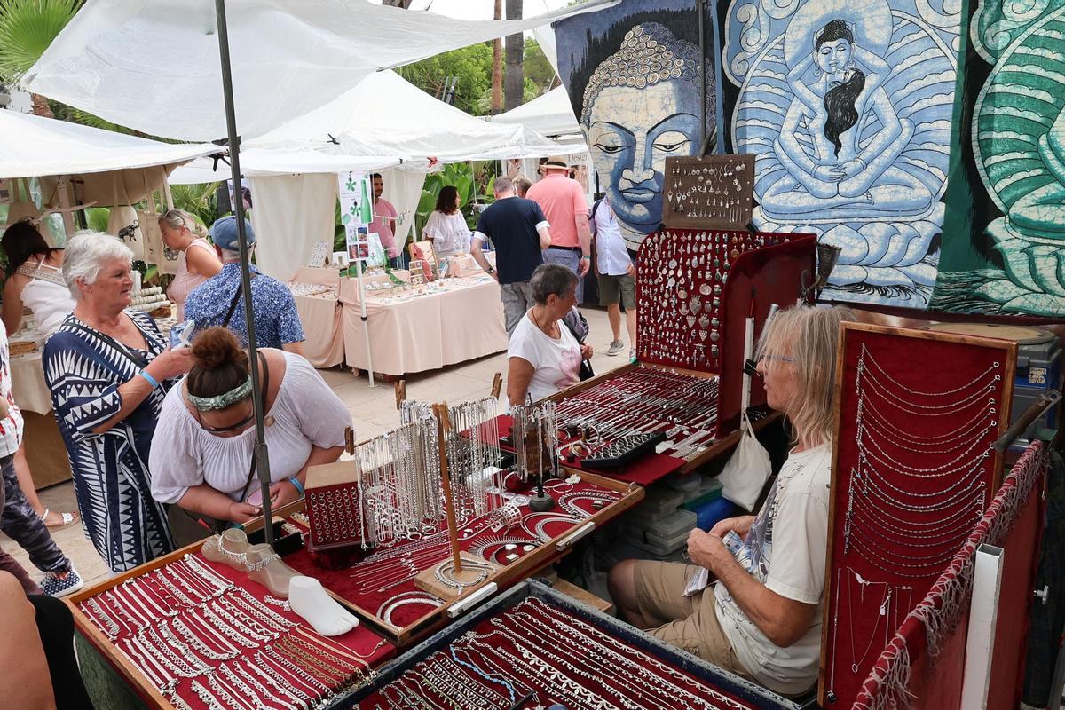 Mercadillo hippie de Punta Arabí