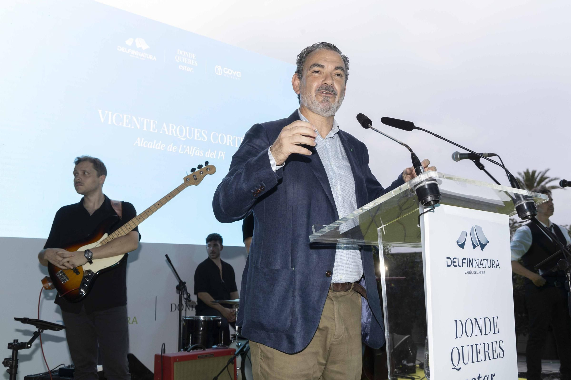 Espectacular inauguración de Delfin Natura en El Albir