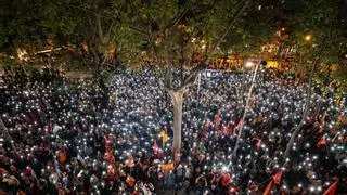 DIRECTO | Unas 4.000 personas rinden homenaje a Maricarmen y Olga en Barcelona