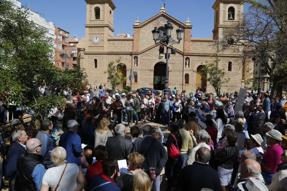 Los pensionistas se manifiestan en Torrevieja