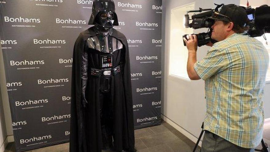 Dos millones de dólares por el traje original de Darth Vader