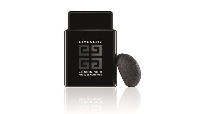 Ritual de limpieza Le Soin Noir de Givenchy