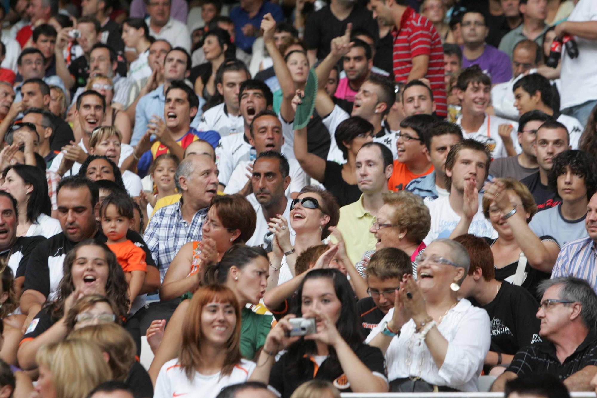 Imágenes, ya históricas, de la grada de Mestalla, que pueden volver pronto