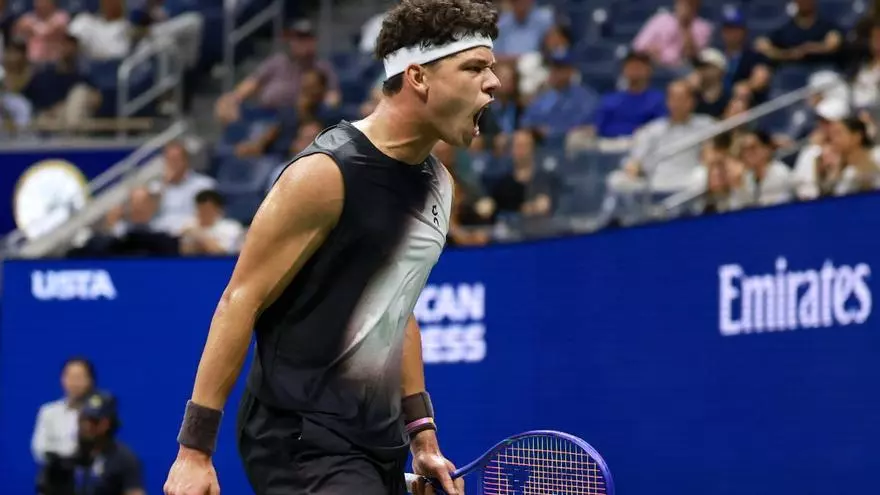 Alcaraz pierde ante Shelton en unos cuartos de semifinal épicos del US open