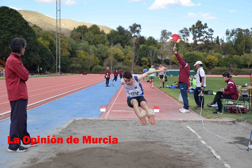 Regional absoluto y sub-23 de atletismo en Lorca