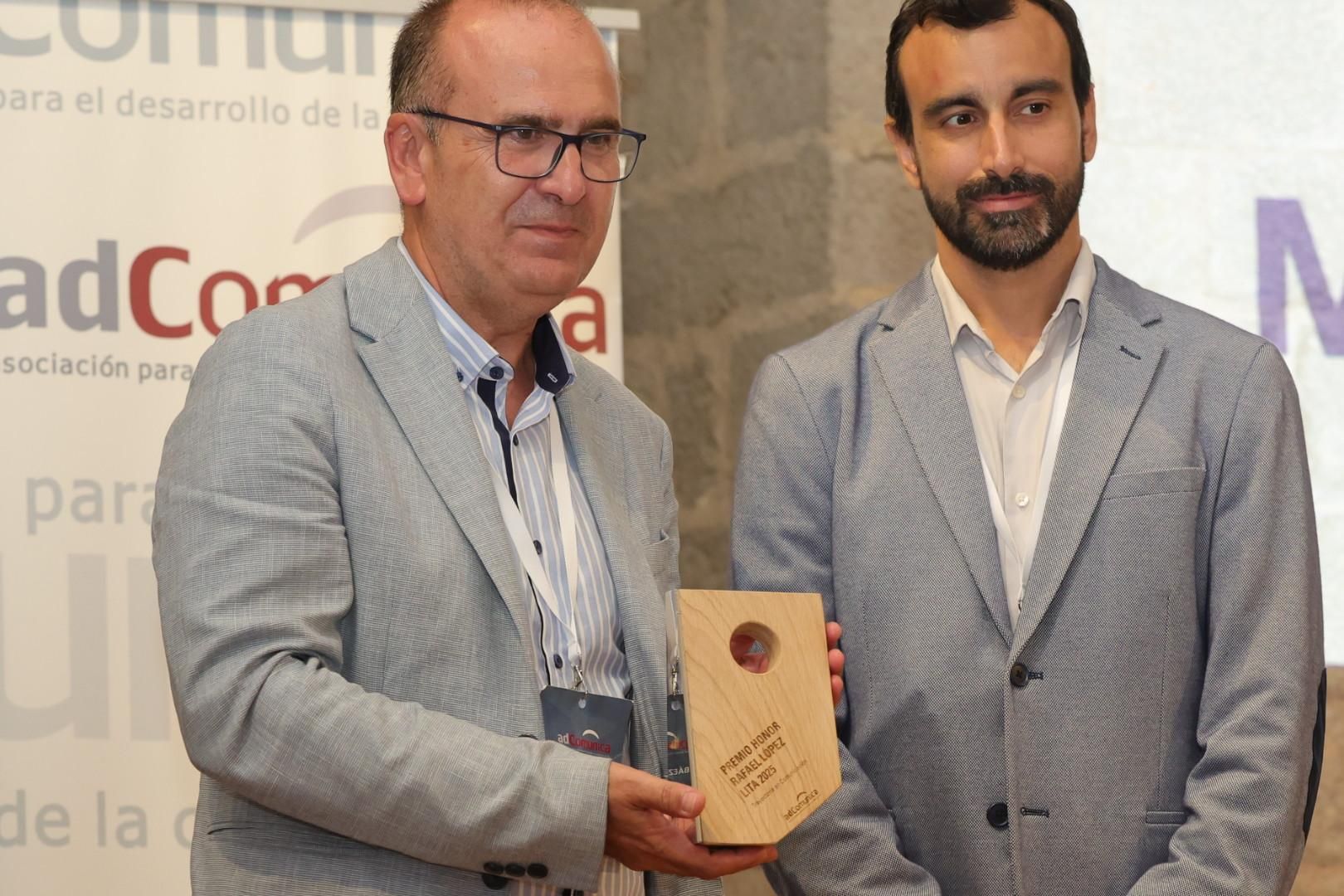 Galería de fotos: ‘Mediterráneo’ recibe el Premio de Honor de adComunica en su centenario