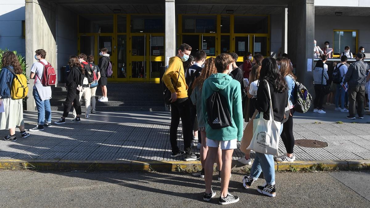 Estudiantes en la ABAU de 2020.