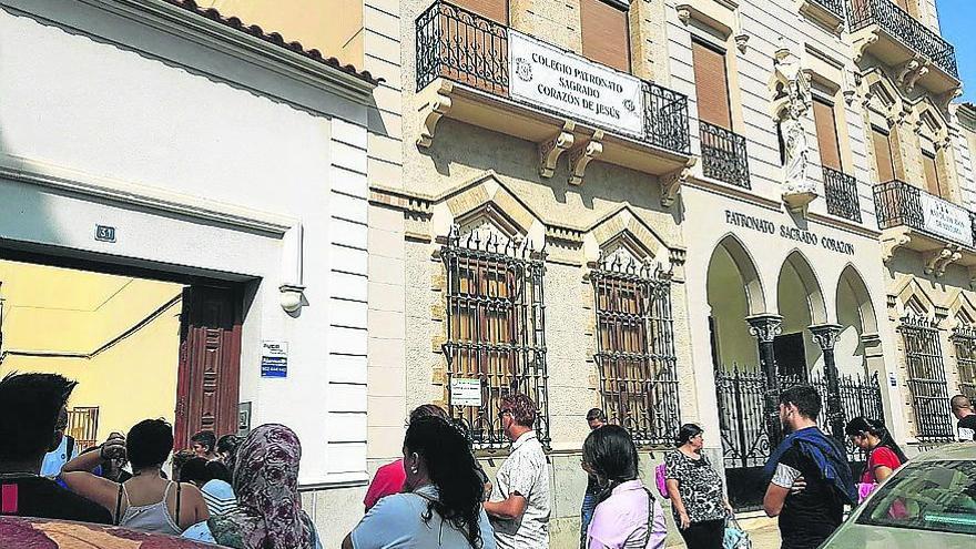 El Colegio Patronato, en la calle Saura.