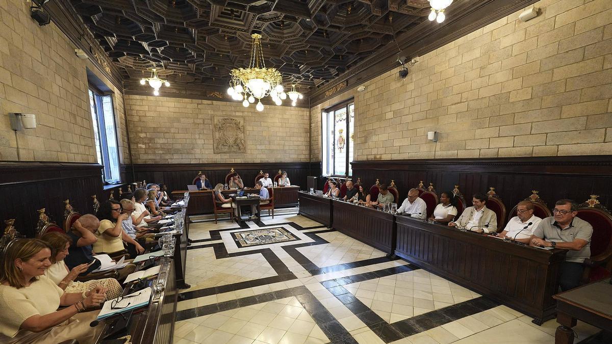 La nova distribució a la sala de plens de l'Ajuntament de Girona.