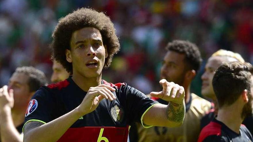 Witsel celebra la victoria de Bélgica.