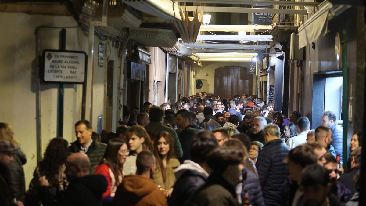 Fotos de ambiente de las tascas de Castelló,