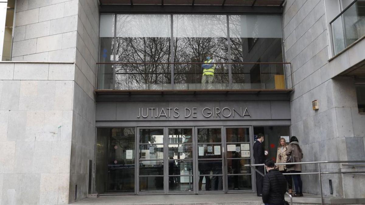 Façana dels jutjats de Girona.  | ANIOL RESCLOSA/ARXIU