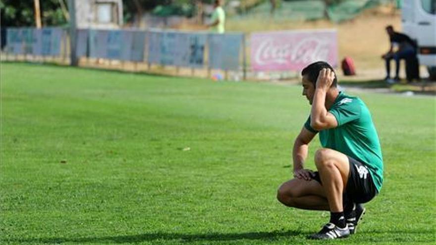 El almeriense podrá entrenar esta temporada