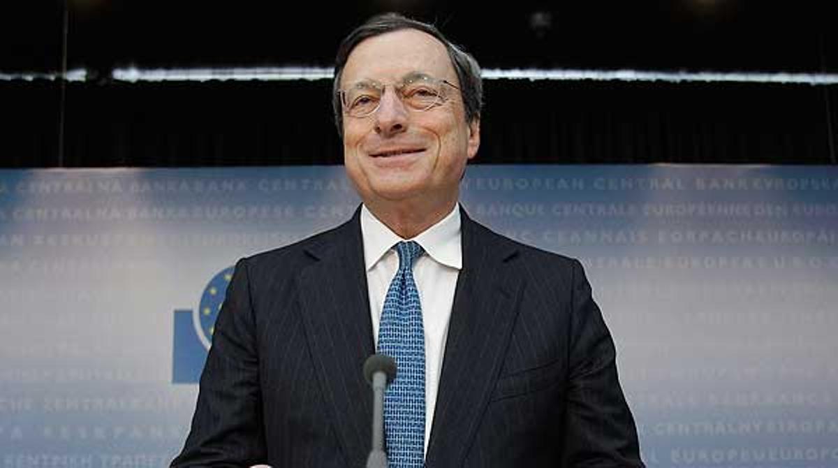 Mario Draghi afirma que el BCE està preparat per a la compra de deute.