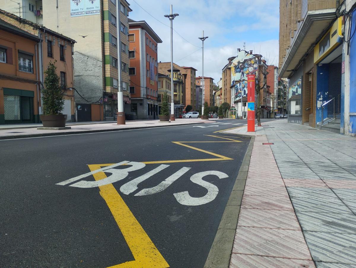 Parada de autobús en Sama.