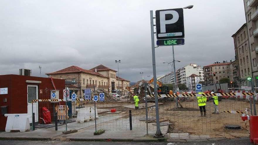 Las obras de la estación de autobuses, que son competencia de la Xunta. // Iñaki Osorio