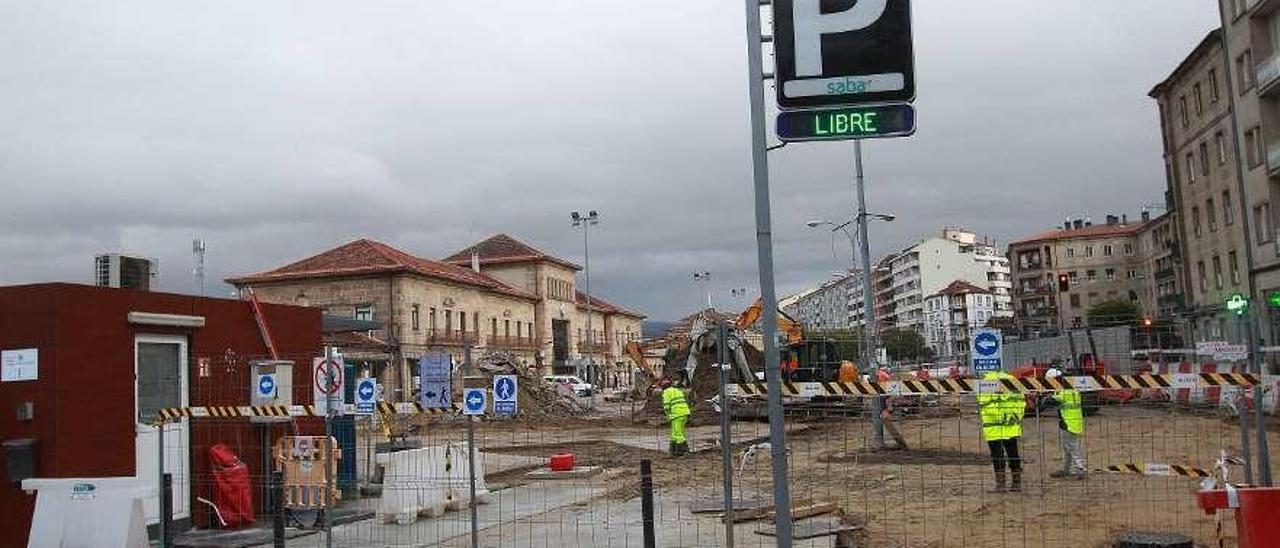 Las obras de la estación de autobuses, que son competencia de la Xunta. // Iñaki Osorio