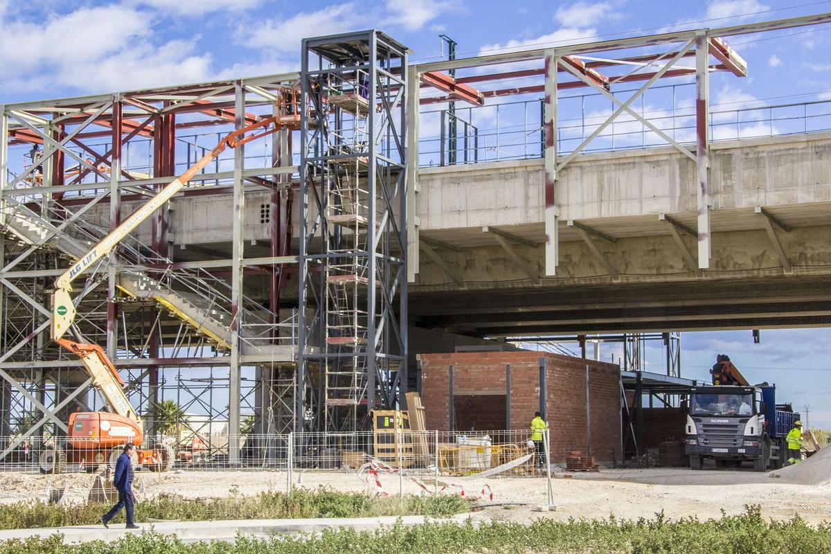 Obras de construcción de la plataforma para la circulación del AVE.