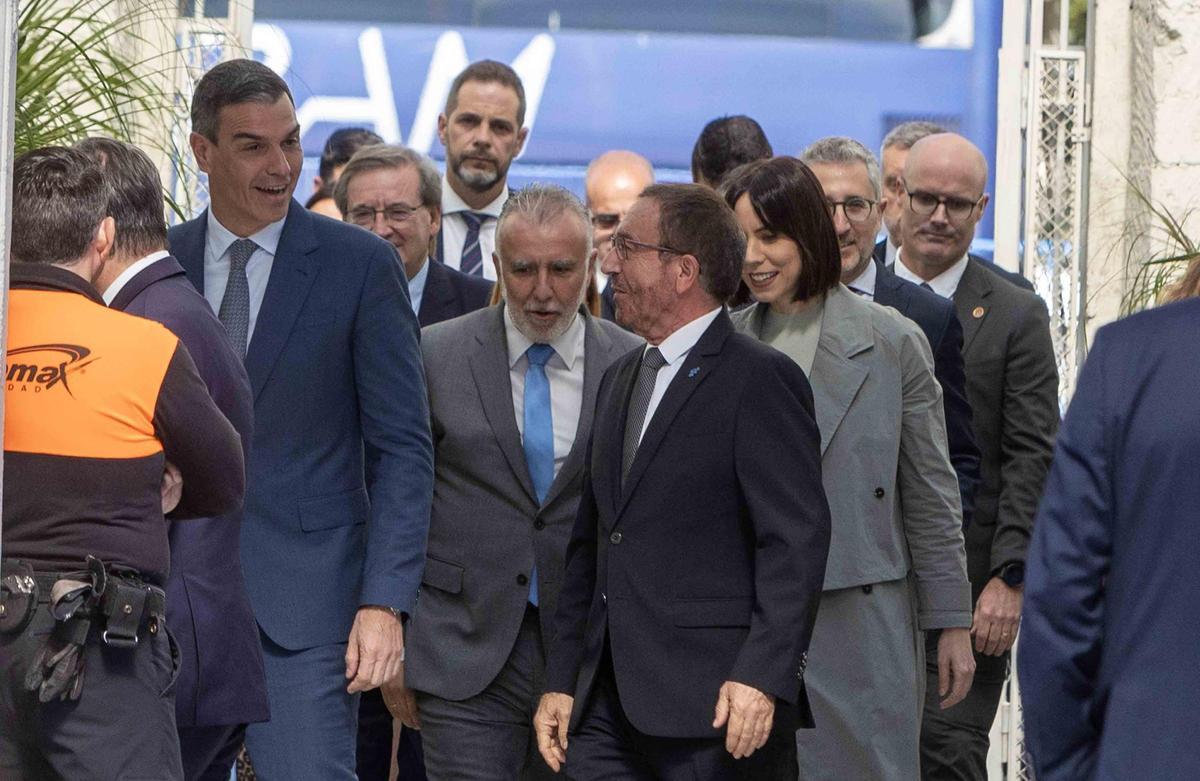 Pedro Sánchez asiste al acto en Casa Mediterráneo por el Día del Exilio