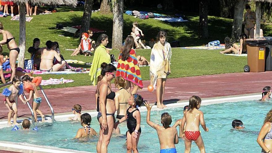 Les piscines municipals de Santpedor, on aniran els participants del Bitxac, en una imatge d&#039;arxiu