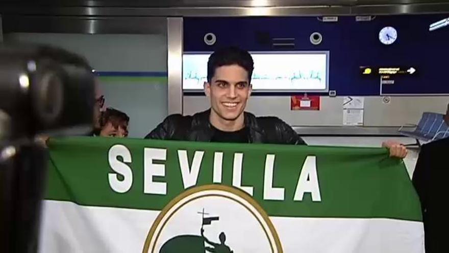 Marc Bartra llega a Sevilla para cerrar su fichaje por el Betis